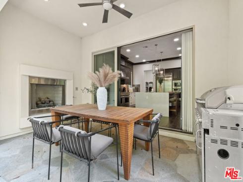 55 Suede , Irvine, CA