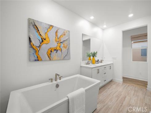 116 Zawn , Irvine, CA