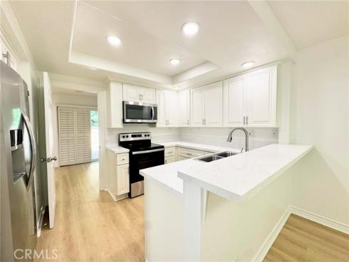 61  Ashbrook  , Irvine, CA