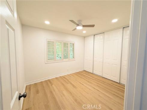 61  Ashbrook  , Irvine, CA