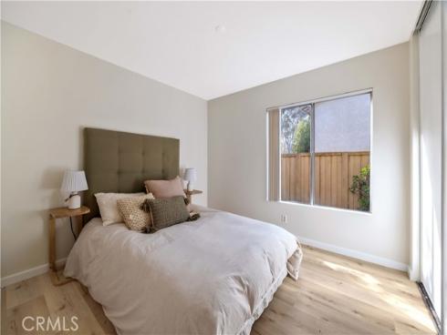 92 Clearbrook , Irvine, CA