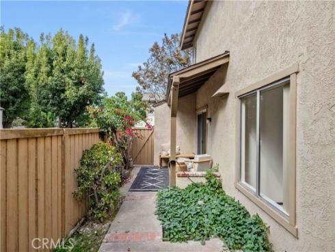 92 Clearbrook , Irvine, CA