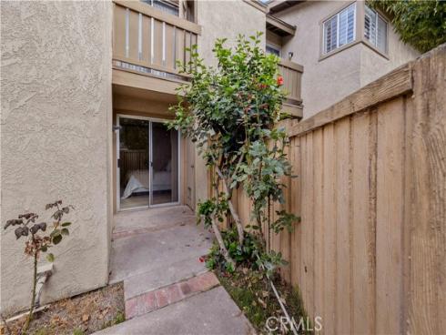 92 Clearbrook , Irvine, CA