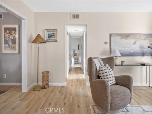 92 Clearbrook , Irvine, CA