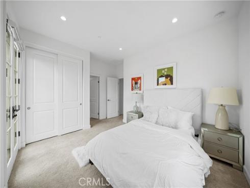 67  Runner  , Irvine, CA