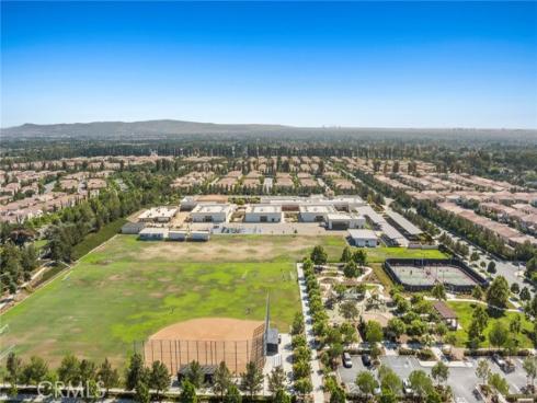 67  Runner  , Irvine, CA