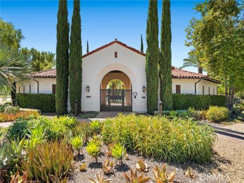 67  Runner  , Irvine, CA