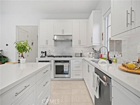 112  San Benito  , Irvine, CA