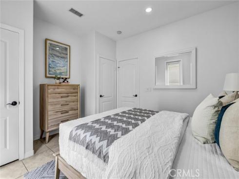 83  Mission  , Irvine, CA