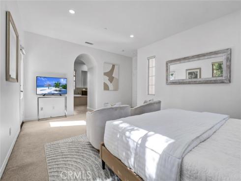 83  Mission  , Irvine, CA