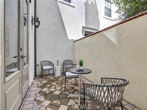 83  Mission  , Irvine, CA