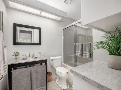 114  Costero Aisle  , Irvine, CA