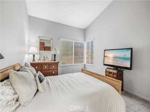 114  Costero Aisle  , Irvine, CA