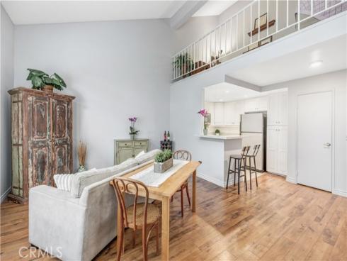 114  Costero Aisle  , Irvine, CA