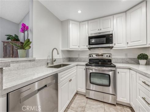 114  Costero Aisle  , Irvine, CA