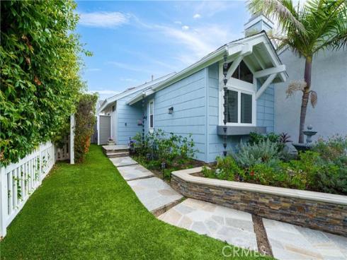 20  Wintermist  , Irvine, CA