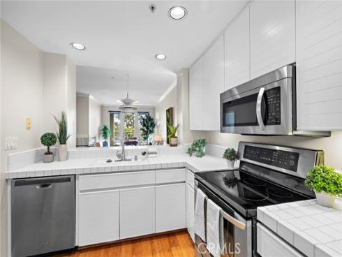 2243  Martin  310  Street, Irvine, CA