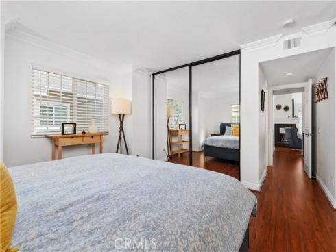 53  Woodleaf  , Irvine, CA