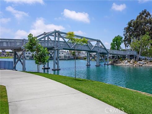 53  Woodleaf  , Irvine, CA