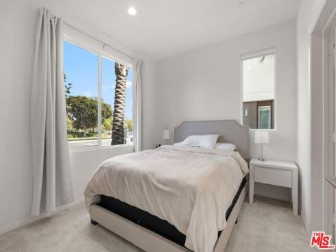 157  Steely  , Irvine, CA