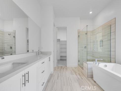 205  Lily   Loop, Irvine, CA