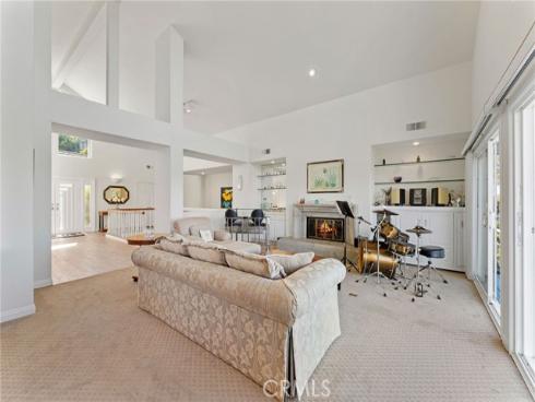 21  Centaurus  , Irvine, CA