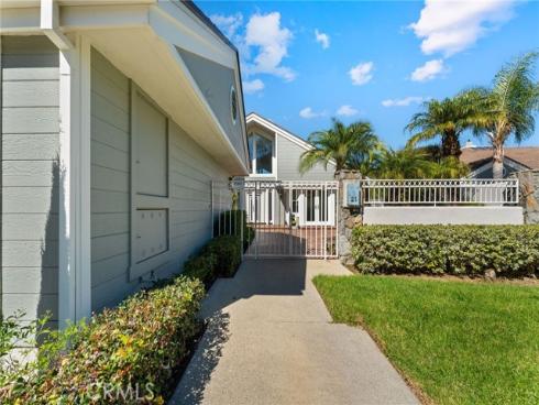 21  Centaurus  , Irvine, CA