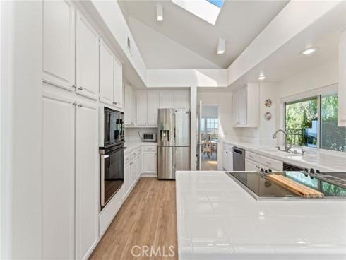 21  Centaurus  , Irvine, CA