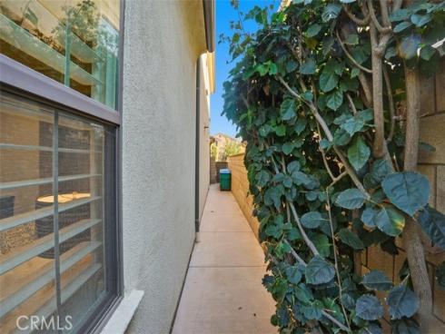 65  Rolling Green  , Irvine, CA