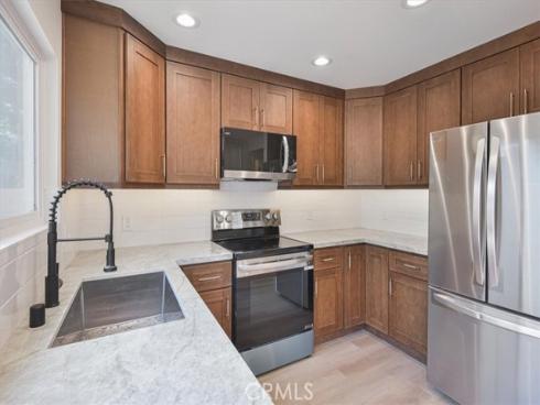 229  Springview  , Irvine, CA