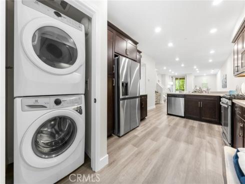 67  Plateau  , Irvine, CA