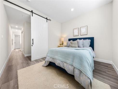 67  Plateau  , Irvine, CA