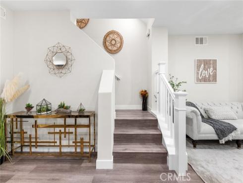 67  Plateau  , Irvine, CA