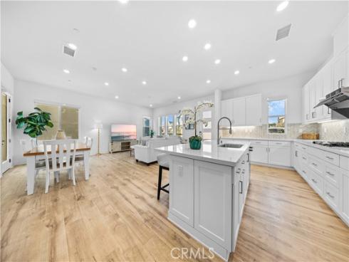 102  Yugen  , Irvine, CA