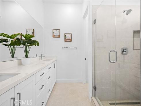 102  Yugen  , Irvine, CA