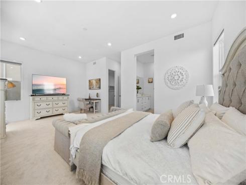 102  Yugen  , Irvine, CA