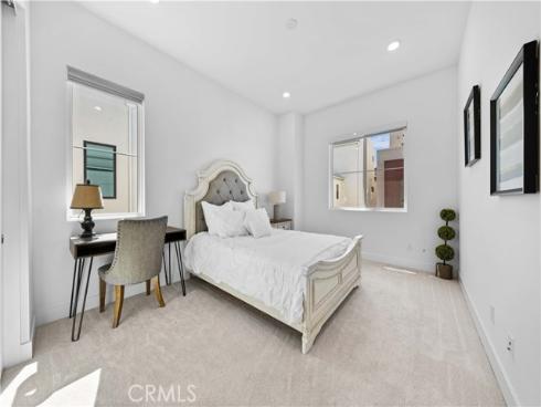 102  Yugen  , Irvine, CA