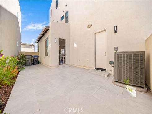 102  Yugen  , Irvine, CA