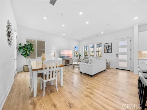 102  Yugen  , Irvine, CA