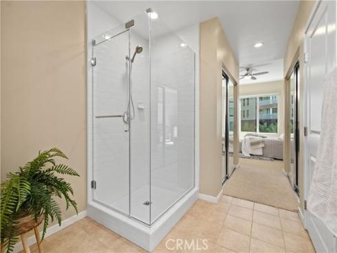 21  Gramercy  312 , Irvine, CA