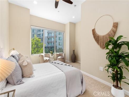 21  Gramercy  312 , Irvine, CA