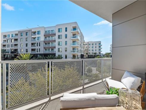 21  Gramercy  312 , Irvine, CA