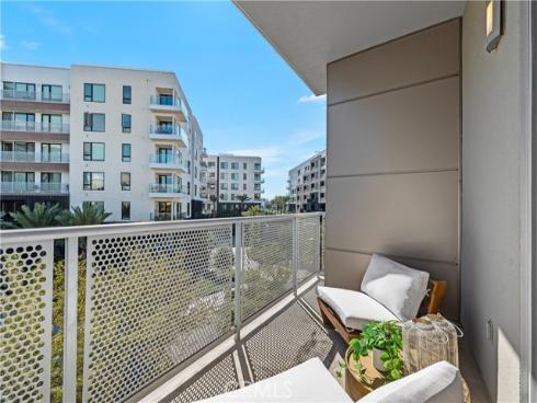 21  Gramercy  312 , Irvine, CA