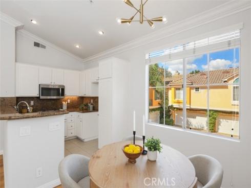 802  Marinella Aisle  , Irvine, CA