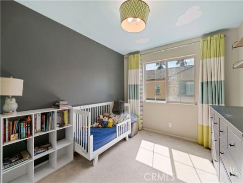 142  Hedge Bloom  , Irvine, CA