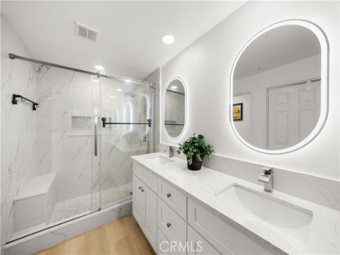 2253  Martin #106  , Irvine, CA