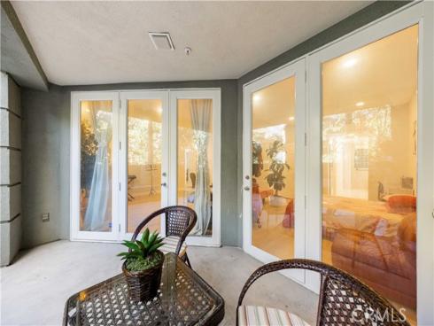 2253  Martin #106  , Irvine, CA