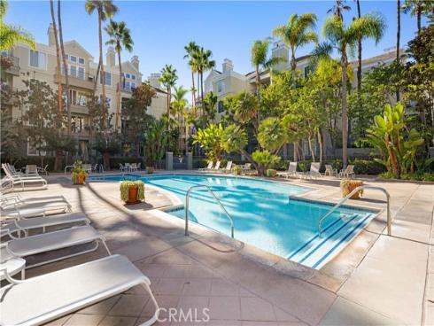 2253  Martin #106  , Irvine, CA