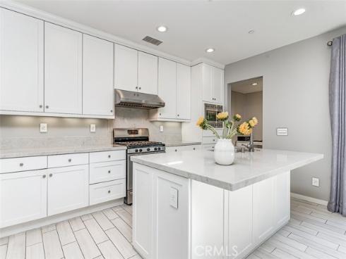 65  Kestrel  , Irvine, CA