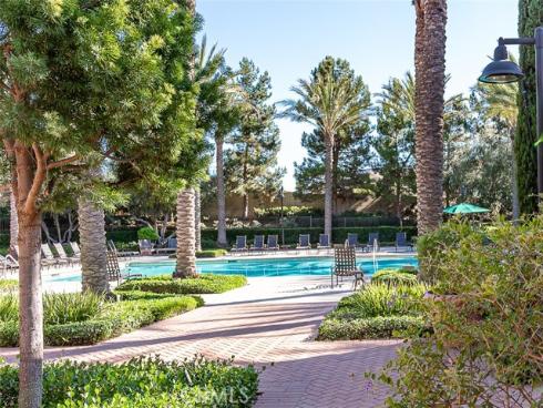 65  Kestrel  , Irvine, CA